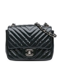 Pre-Loved by Azura Reborn - Pre-Loved chanel Mini Chevron Patent Leather Crossbody