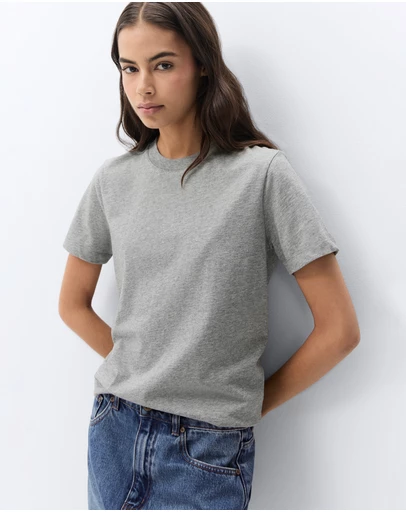 UNISON - The Classic Crew Tee