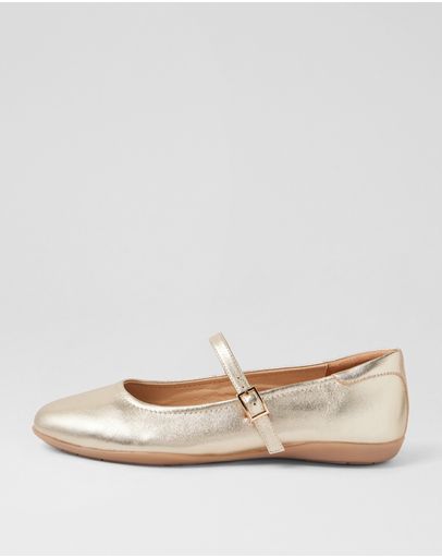 PALE GOLD