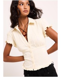 Alice In The Eve - Bryn Ruffle Shirt