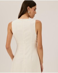 Tussah - Saphira V Neck Midi Dress