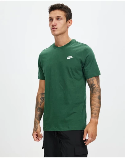 Nike - Nike Sportswear Club Tee