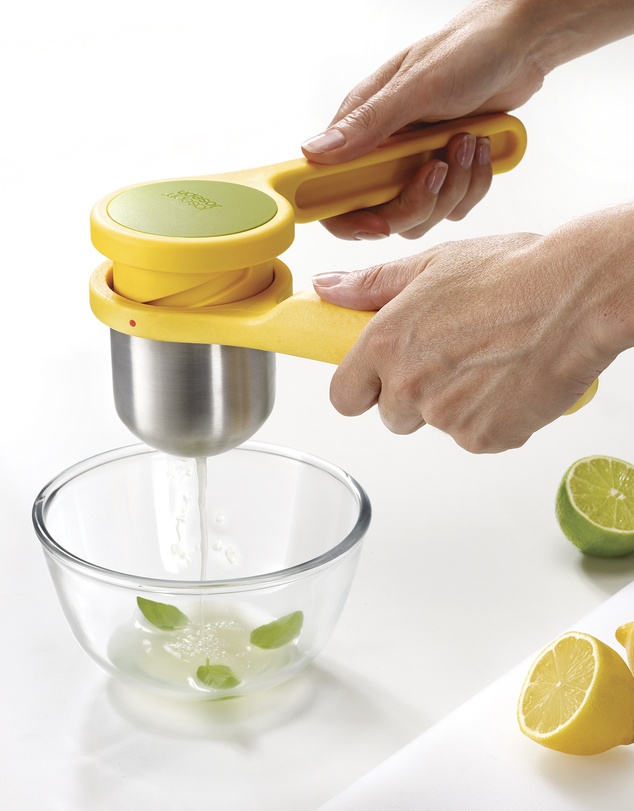 Joseph Joseph - Helix Citrus Juicer (Yellow)
