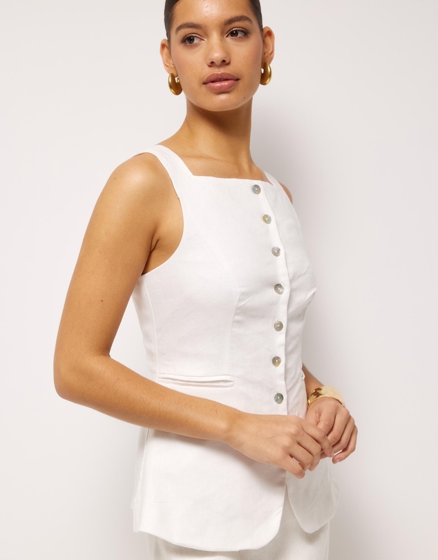 AERE - Straight Neck Vest