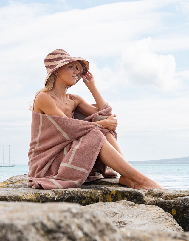 &Sunday - Journey Organic Cotton Pool / Beach Towel -Dune