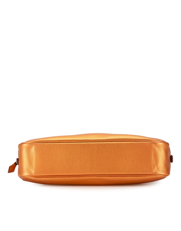 Pre-Loved by Azura Reborn - Pre-Loved hermes Elegant Carryall Handbag with Comfortable Handles and Secure Zipper Closure
