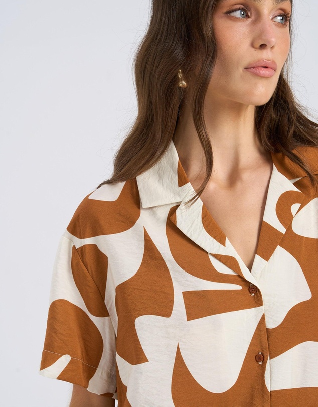 Vero Moda - Geo Printed Shirt