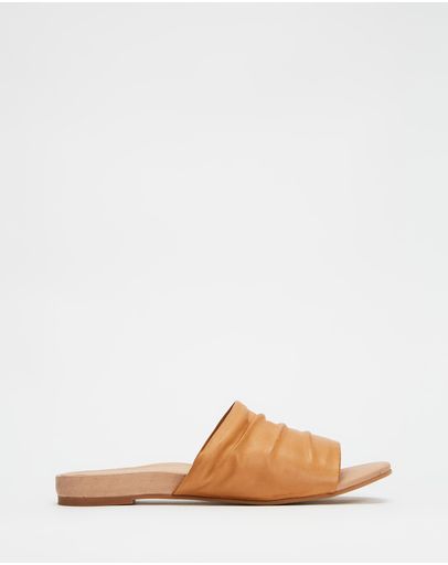 Tan