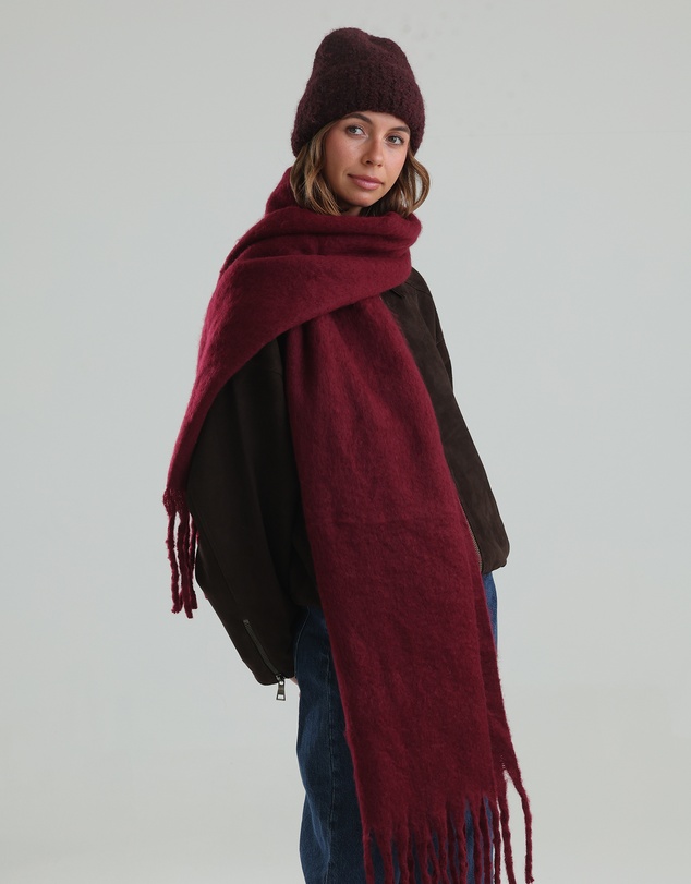 Morgan & Taylor - Freya Boucle Beanie in Burgundy Red