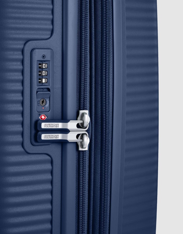 American Tourister - Curio 2 Medium Suitcase (69 cm)