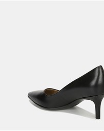 Naturalizer - Everly Kitten Heel - Black