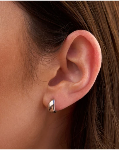 EL&RO Jewellery - Tully Huggie Earrings
