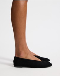AERE - Tori Suede Ballet Flats
