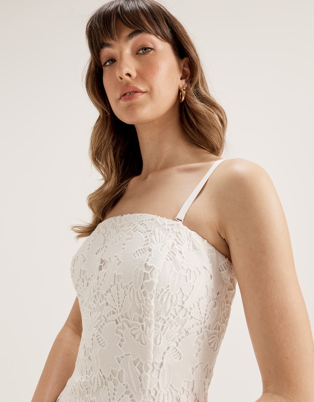 Review - Santiago Lace Dress