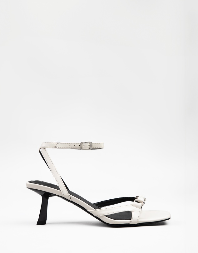 RAID - Macie kitten heeled sandals in Off White