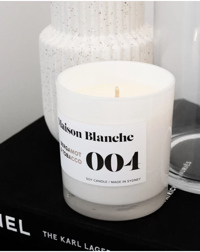 Maison Blanche - 004 Bergamot & Tobacco - Large Candle
