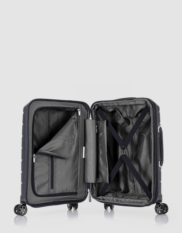 Samsonite - Oc2Lite 55cm Spinner Suitcase