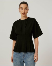 Calli - Tucked T-Shirt