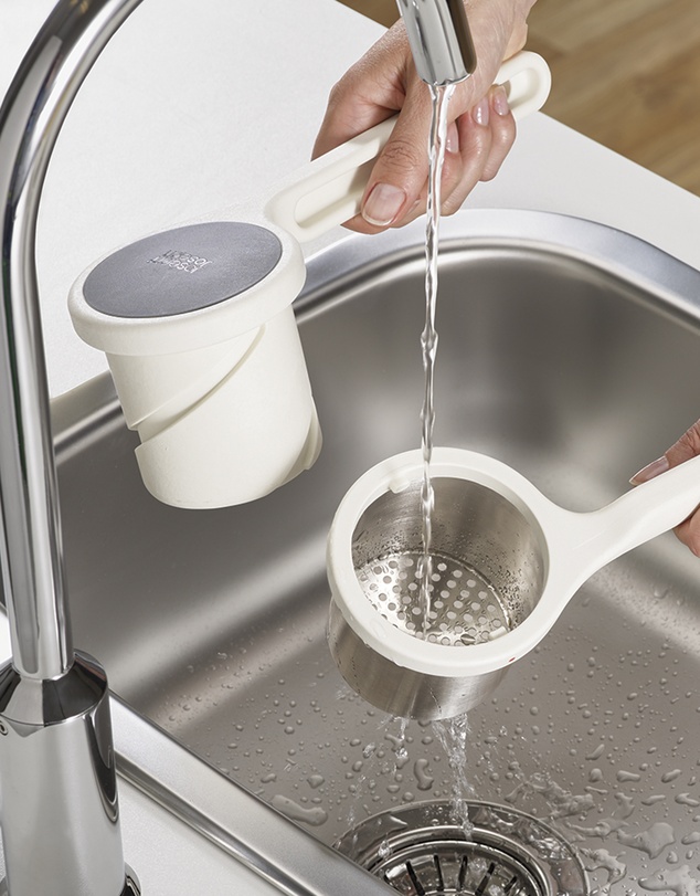 Joseph Joseph - Helix Potato Ricer (White)