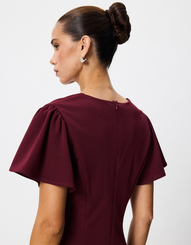 Tussah - Isabella Flutter Sleeve Crepe Midi Dress
