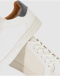 Dune London - Traces - White