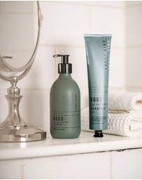 Larry King Haircare - Good Life Shampoo Bottle