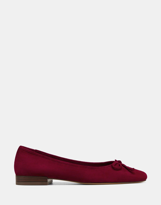 Wittner - Armenia Casual Flats Berry Suede