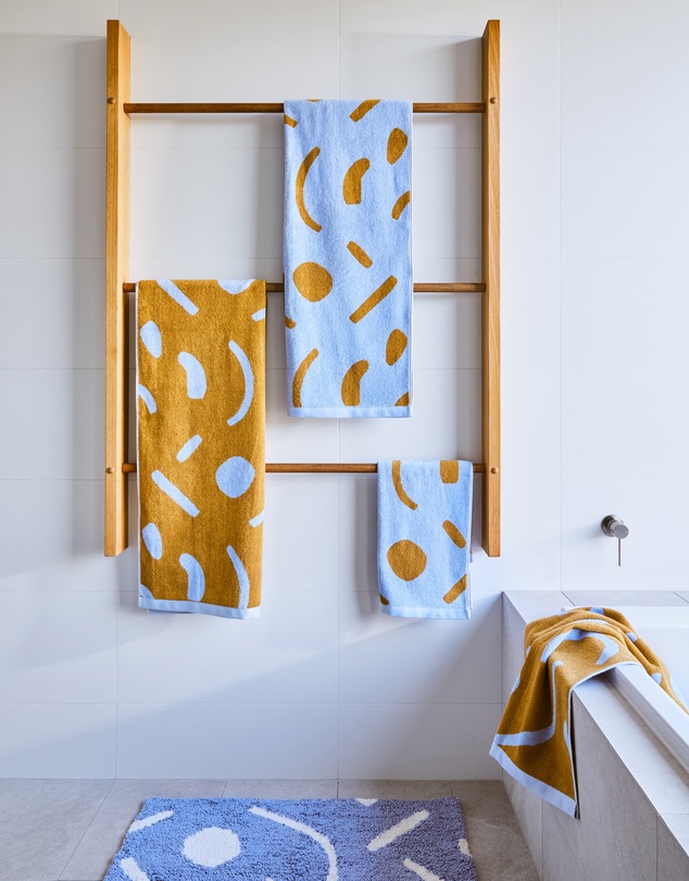 Mosey Me - Shapes Bath Towel