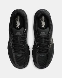 Nike - Air Max Moto 2K - Men's