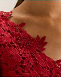 Review - Admire Lace Dress