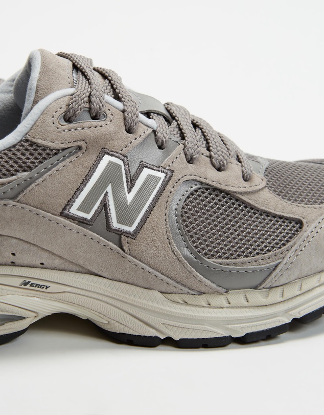New Balance - ML2002R - Unisex