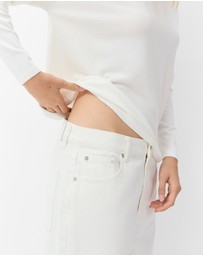 UNISON - Soft V Neck Long Sleeve Tee