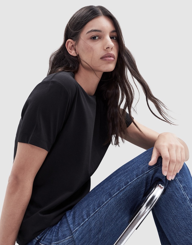 UNISON - The Classic Crew Tee