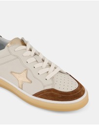 Miss Sofie - Inch Sneakers
