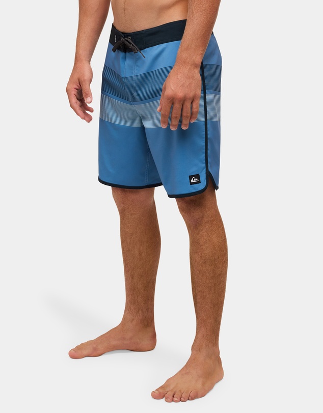 Quiksilver - Mens Surfsilk Scallop 18