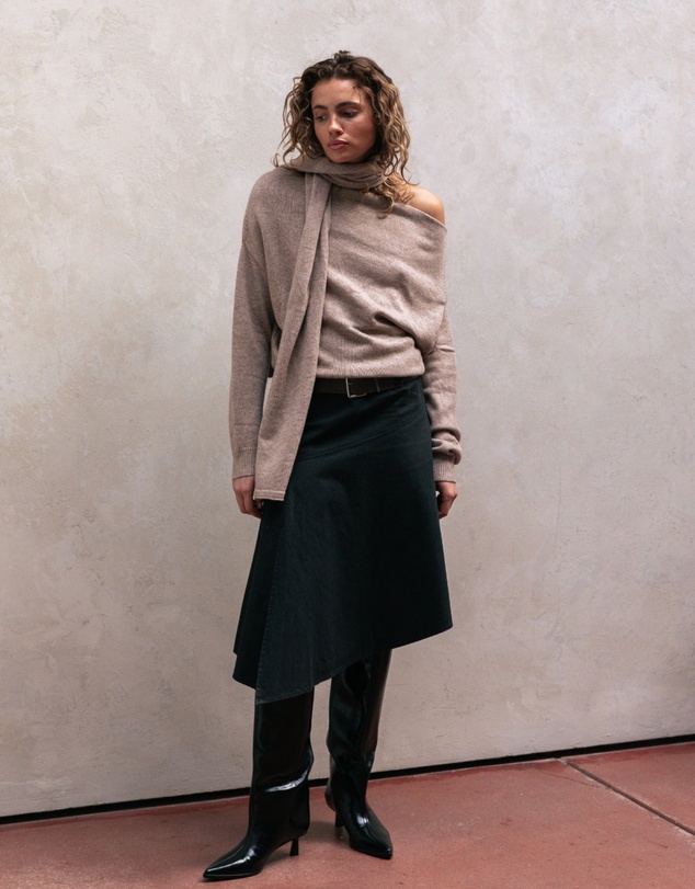 Style Addict - Wool Nora Scarf Knit Top