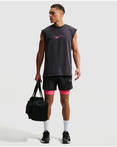 Black & Hyper Pink