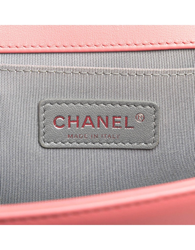 Pre-Loved by Azura Reborn - Pre-Loved chanel Boy Chanel Chevron Quilted Lambskin