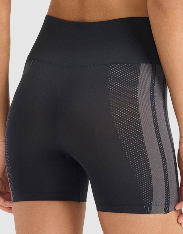 adidas Sportswear - Active Micro Stretch Seamless Short Underwear