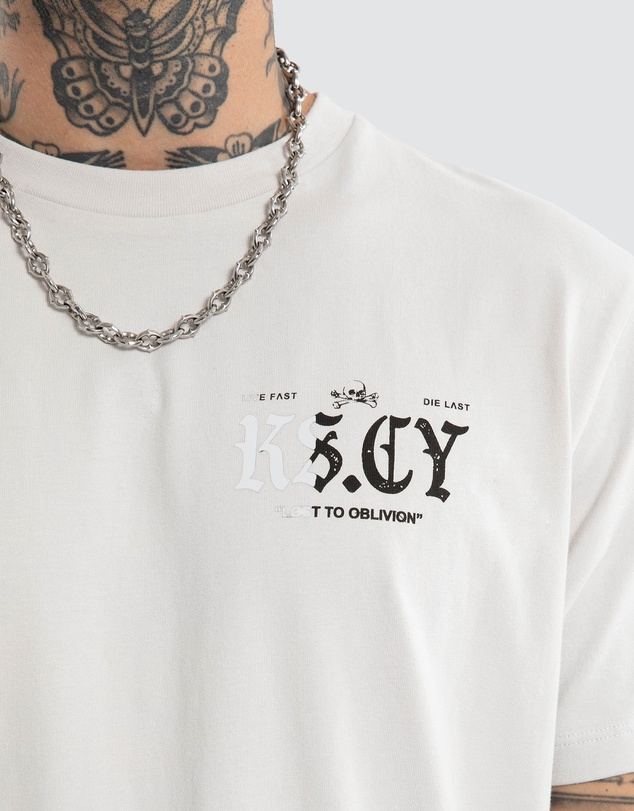Kiss Chacey - England Dual Curved Tee