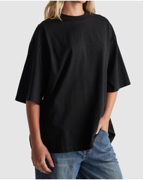 Decjuba - Isabella Oversized Tee