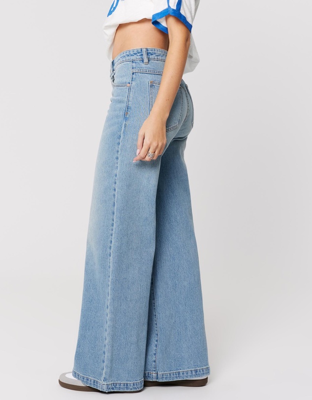 Abrand - 95 Mid Wide Jeans