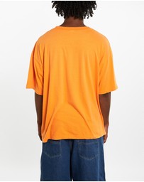 Vintage by The Real Deal - Pre Loved - Vintage NCAA Tennessee Volunteers Tee