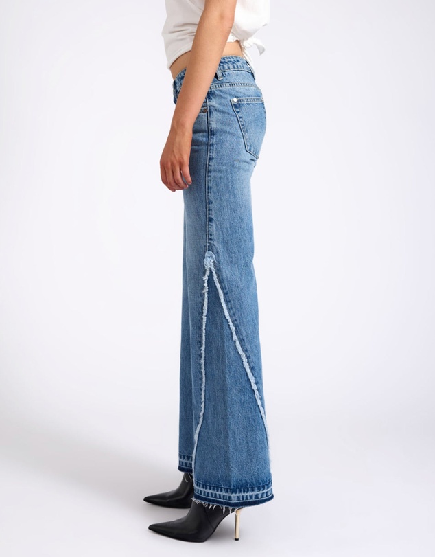 ONE TEASPOON - Johnnies Low Waist Wide Leg Flared Denim Jeans - Pretty Blue