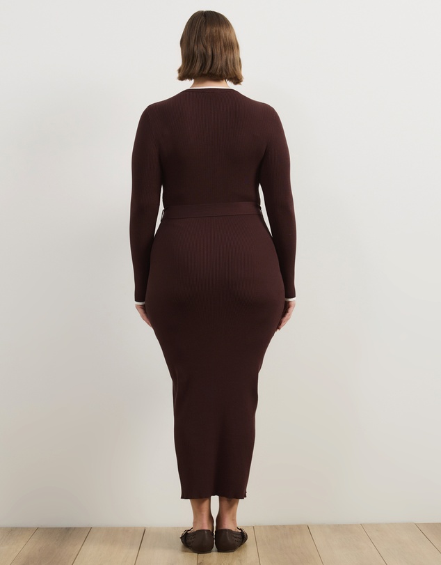 Atmos&Here Curvy - Maci Fitted Midi Knit Dress