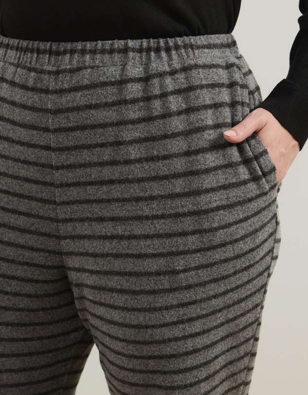 Atmos&Here Curvy - Mirabel Flare Jersey Pants