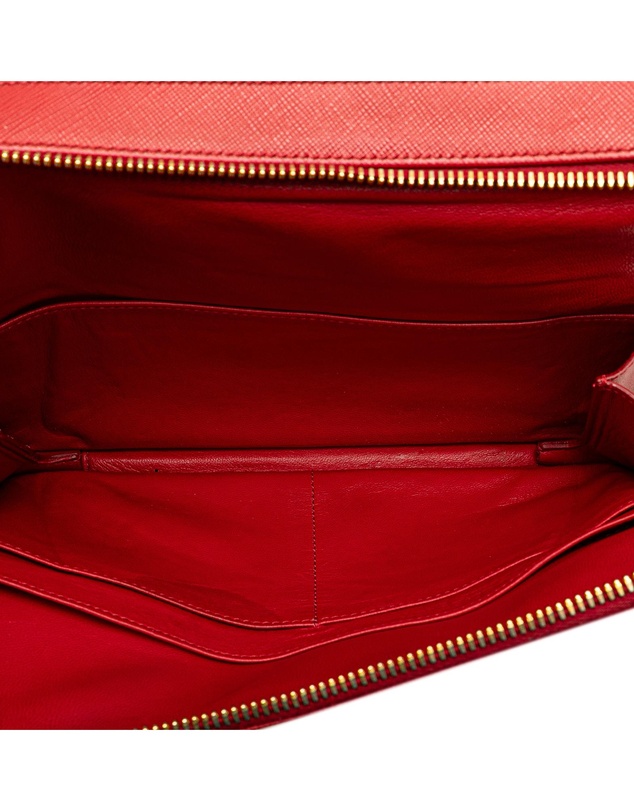 Pre-Loved by Azura Reborn - Pre-Loved prada Saffiano Leather Crossbody Bag with Adjustable Strap and Zip Closure