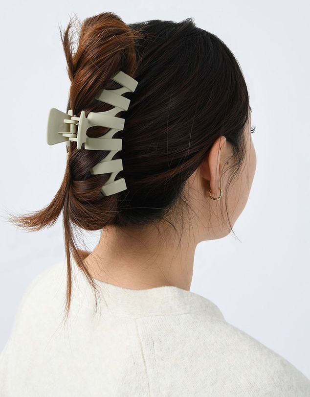 Forcast - Alex Hair Claw