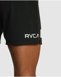 RVCA - Mens Fight Scrapper 15