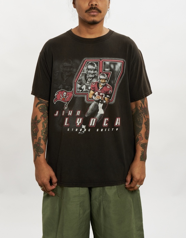 Vintage by The Real Deal - Pre Loved - Vintage NFL Tampa Bay Buccaneers Tee